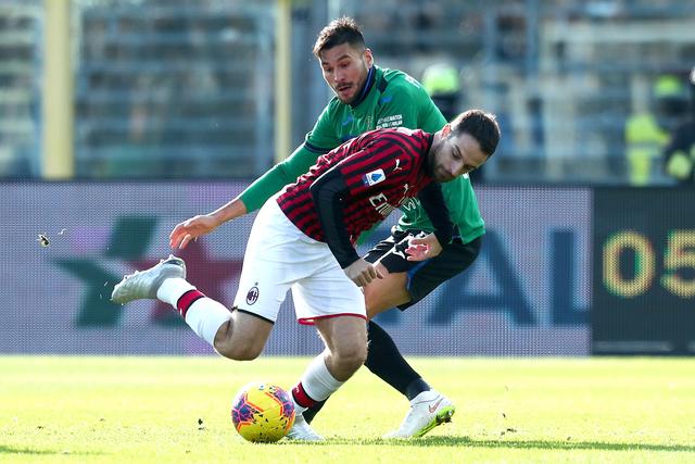 新疆签约外援威金顿 本赛季曾代表雄鹿出战3场